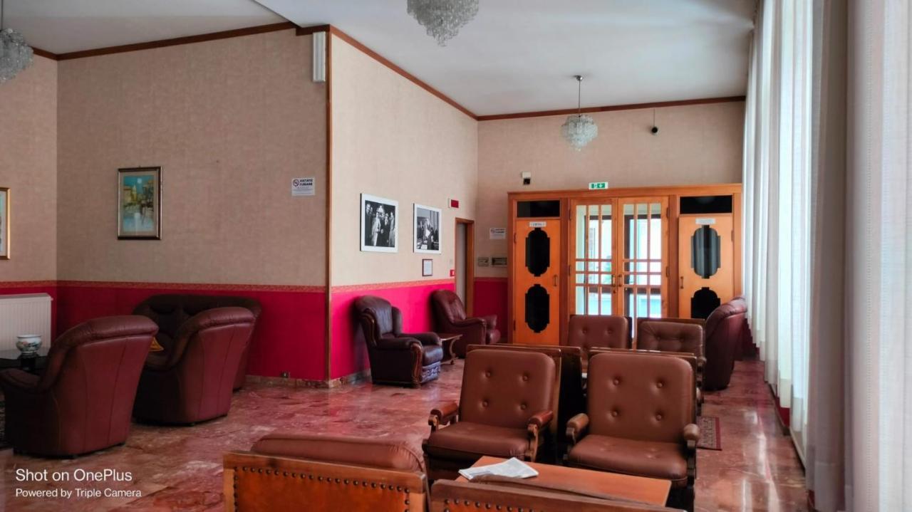 Hotel Continental フィウッジ エクステリア 写真